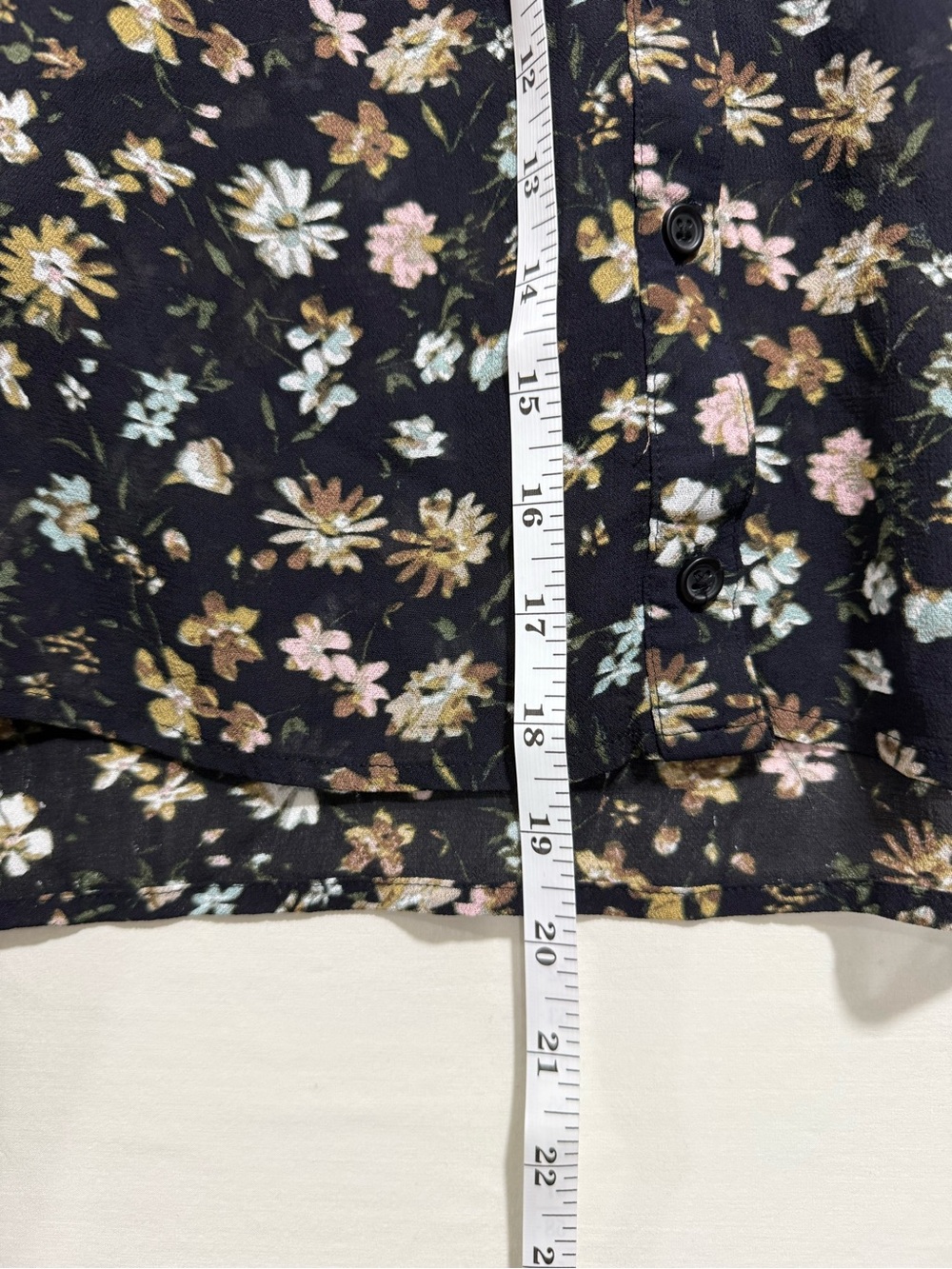 Sanctuary Black Floral Long-Sleeve Buttoned Blouse - Picture 8 of 8